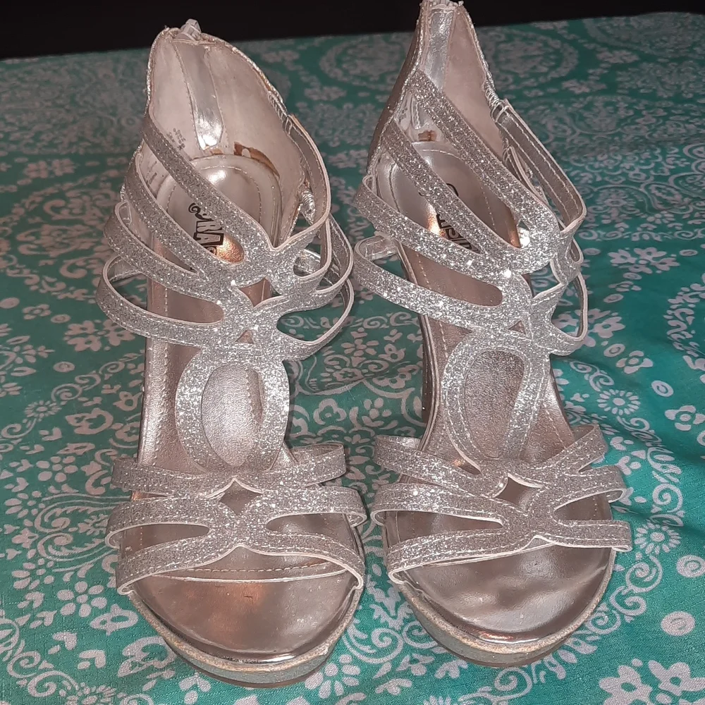 Brash women's 4.5 inch high heels - Picture 3 of 5